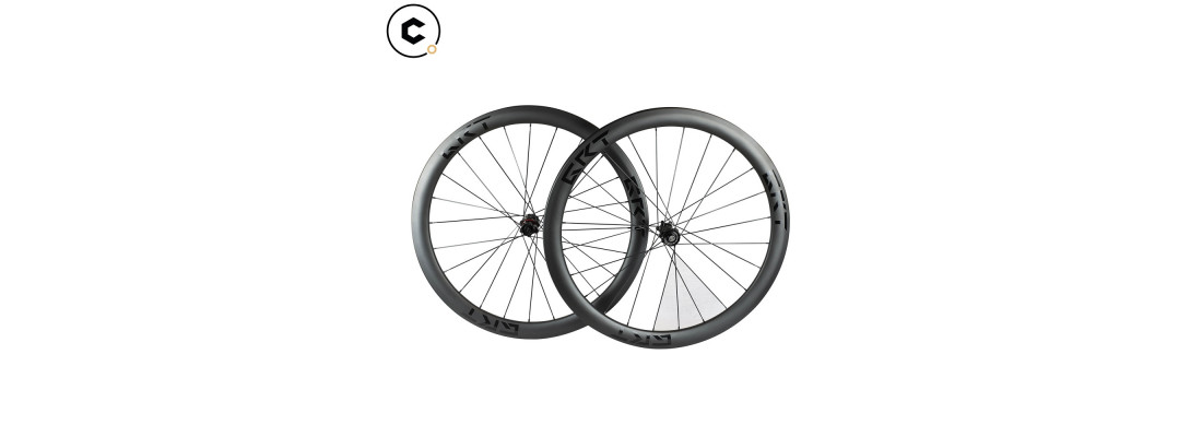 Roues carbone vélo de route et vtt + accessoires